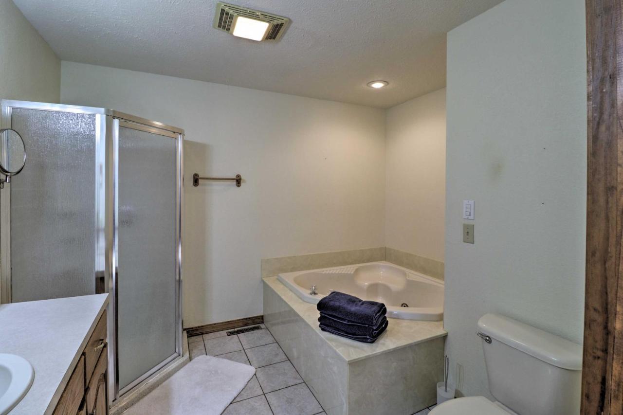 Secluded Marble Falls Family Home With Mtn Views! 외부 사진